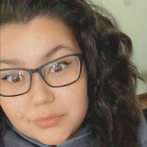 Meet your Posher, Mikayla